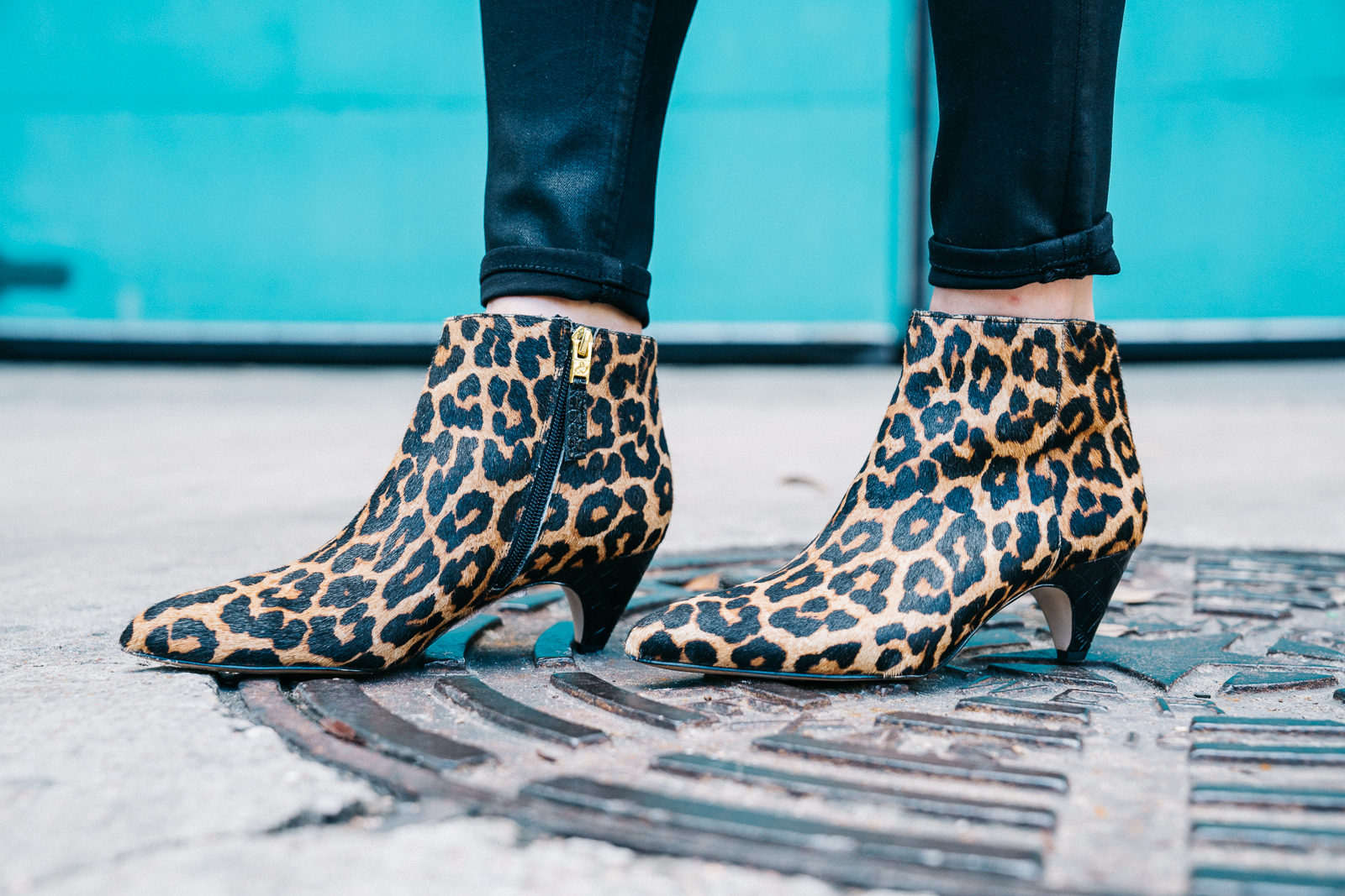 sam-edelman-leopard-boots-and-black-jeans
