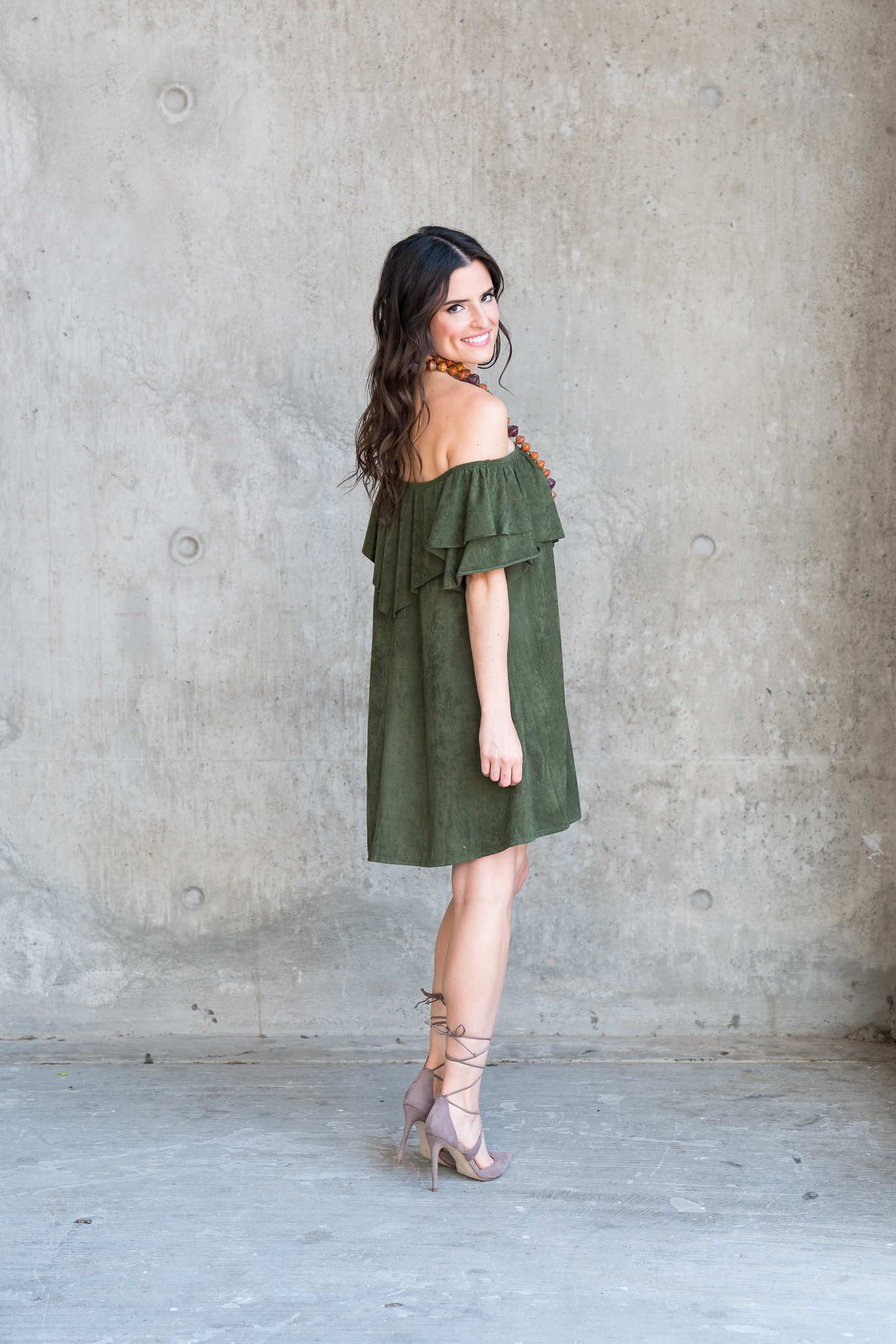 green-dress-austin-blogger-lace-up-heel