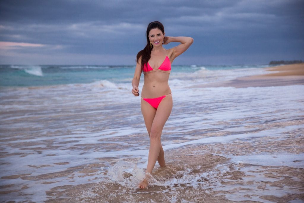 hawaiian-island-bright-pink-style-solid-and-striped-bikini-oc-fashion-blogger